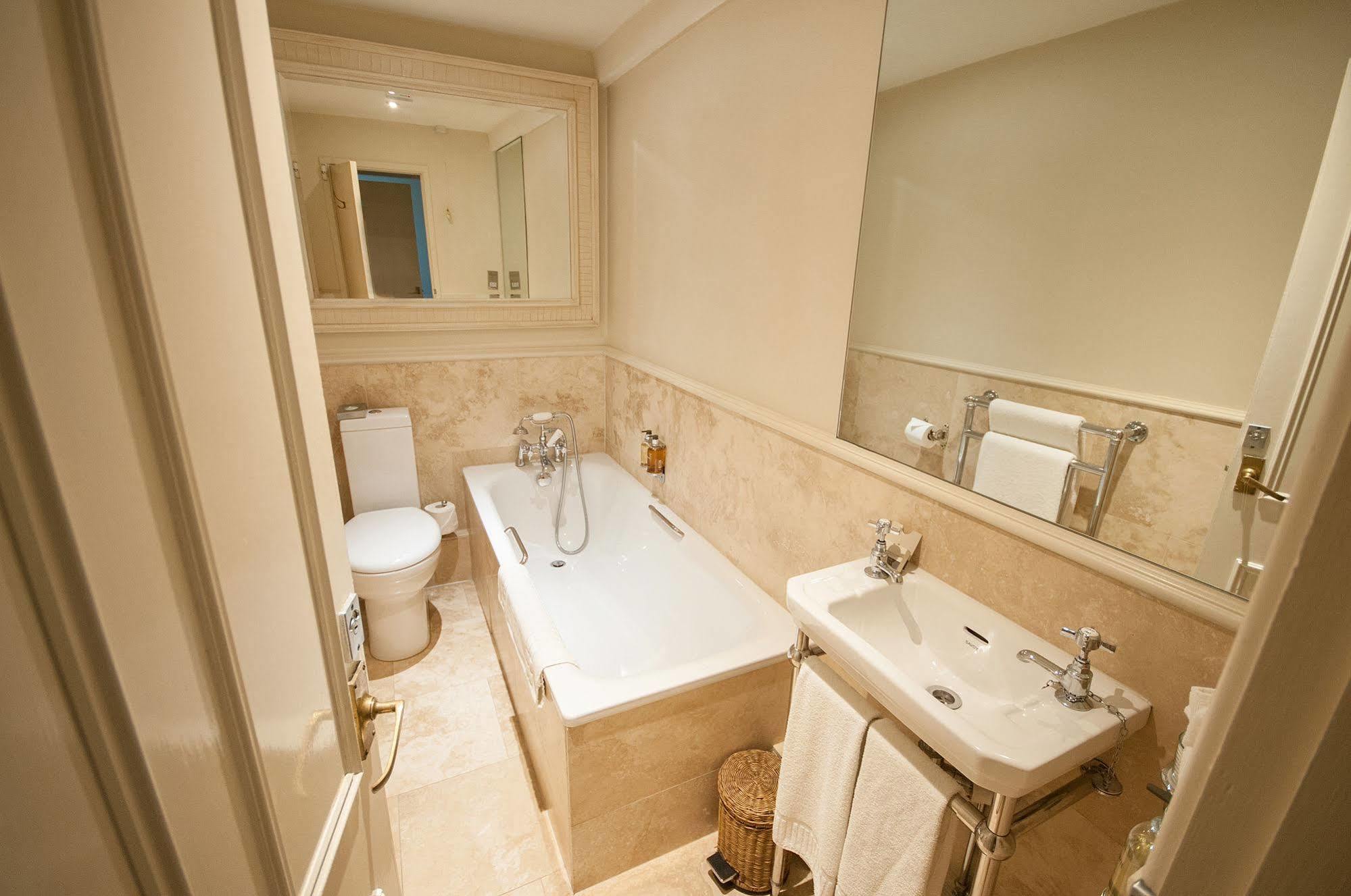 לינה וארוחת בוקר באת' Apsley House מראה חיצוני תמונה